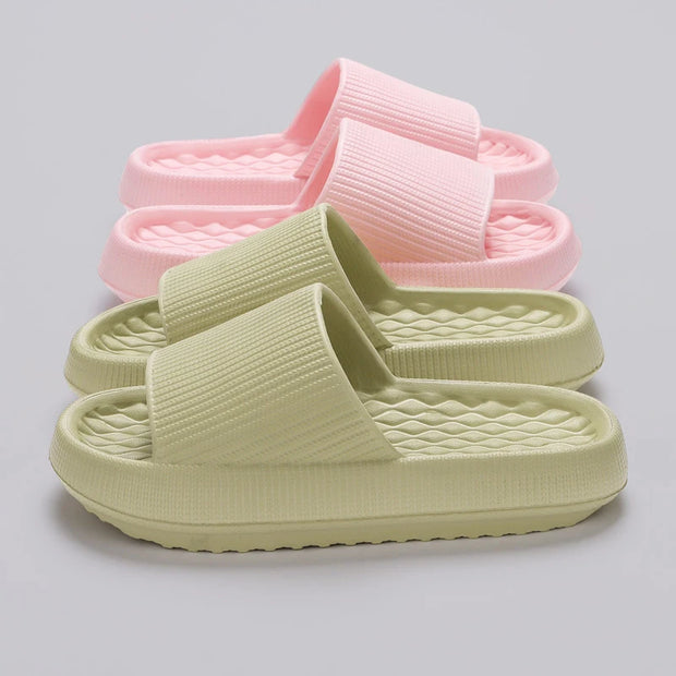 Thick Bottom Cloud Slippers Women Summer 2024 Lightweight Soft Sole Platform Sandals Woman Casual Non-slip Beach Shoes Slides